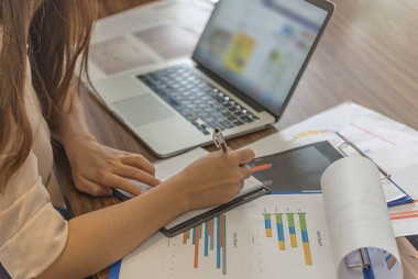 Субвенція для НУШ на 2026 рік: яким чином здійснювати закупівлю та які товари можна закуповувати Субвенція для НУШ на 2026 рік: яким чином здійснювати закупівлю та які товари можна закуповувати