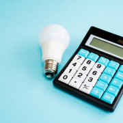 Калькулятор розрахунку зміни ціни електроенергії в договорі — новий інструмент від Радника!