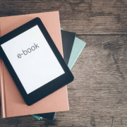 Підвищення знань уповноваженої особи за допомогою електронних книг